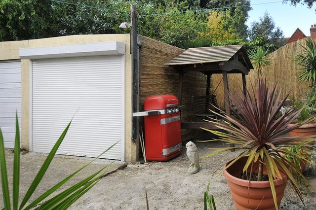  Image of 3 bedroom Flat for sale in Cowper Road Worthing BN11 at Cowper Road  Worthing, BN11 4PD
