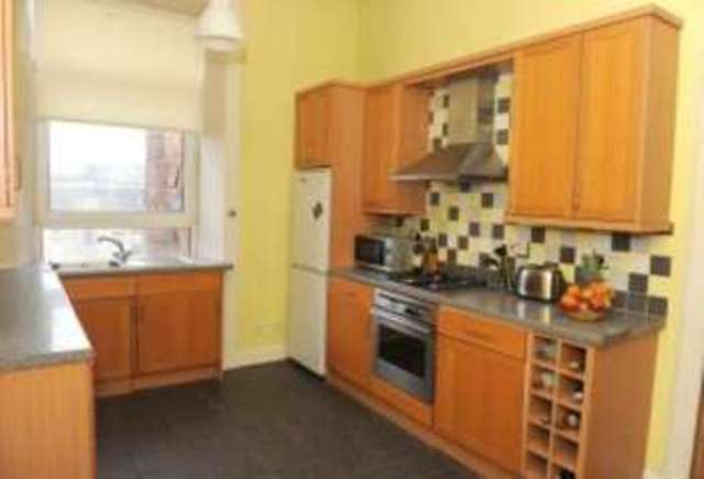  Image of 2 bedroom Flat for sale in Cranworth Street Glasgow G12 at Hillhead Glasgow Glasgow, G12 8AG