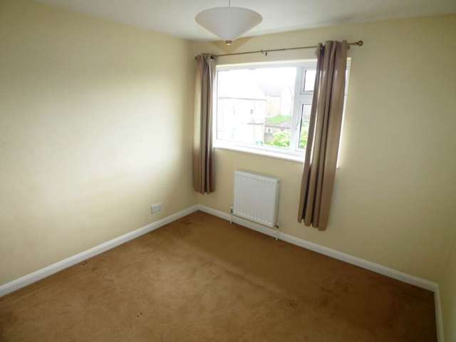  Image of 3 bedroom Maisonette to rent in Crescent Road Sidcup DA15 at Crescent Road  Sidcup, DA15 7HN