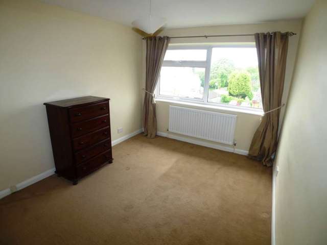  Image of 3 bedroom Maisonette to rent in Crescent Road Sidcup DA15 at Crescent Road  Sidcup, DA15 7HN