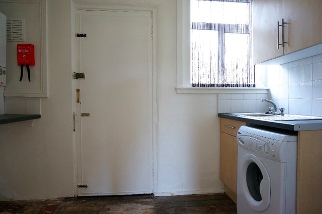  Image of 2 bedroom Flat to rent in Crewe Road West Edinburgh EH5 at Granton Edinburgh Edinburgh, EH5 2PF