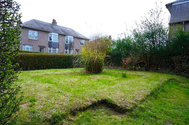  Image of 2 bedroom Flat to rent in Crewe Road West Edinburgh EH5 at Granton Edinburgh Edinburgh, EH5 2PF