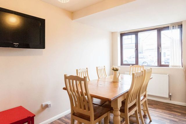  Image of 3 bedroom Semi-Detached house to rent in Cunningham Close Higham Ferrers Rushden NN10 at Cunningham Close Higham Ferrers Rushden, NN10 8BS