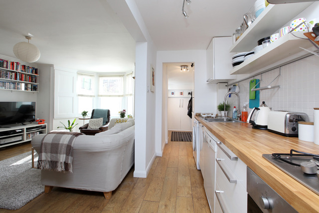  Image of 2 bedroom Apartment for sale in Dagmar Road London SE5 at Dagmar Road  Camberwell, SE5 8NZ