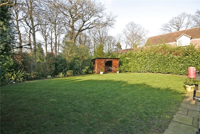  Image of 5 bedroom Detached house for sale in Dartnell Avenue West Byfleet KT14 at West Byfleet Surrey West Byfleet, KT14 6PJ