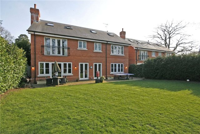  Image of 5 bedroom Detached house for sale in Dartnell Avenue West Byfleet KT14 at West Byfleet Surrey West Byfleet, KT14 6PJ