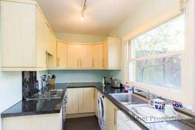  Image of 3 bedroom Ground Flat to rent in Dennington Park Road London NW6 at Dennington Park Road  West Hampstead, NW6 1BA