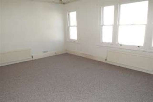  Image of 1 bedroom Flat to rent in Ditchling Rise Brighton BN1 at Brighton, BN1 4QQ