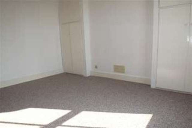  Image of 1 bedroom Flat to rent in Ditchling Rise Brighton BN1 at Brighton, BN1 4QQ
