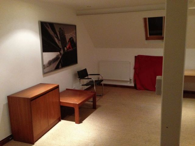  Image of 3 bedroom Property to rent in Dollis Park London N3 at Dollis Park  London, N3 1BT