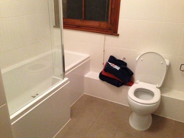  Image of 3 bedroom Property to rent in Dollis Park London N3 at Dollis Park  London, N3 1BT