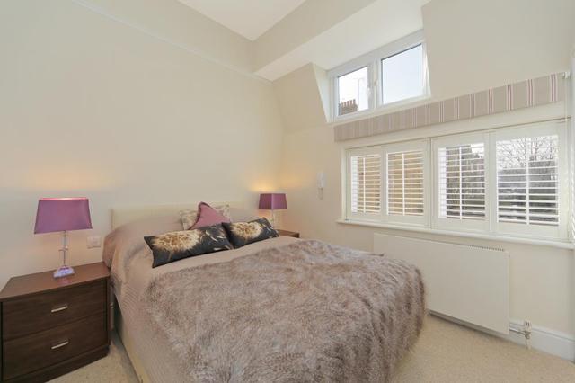  Image of 1 bedroom Detached house to rent in Doria Road London SW6 at Doria Road  London, SW6 4UG