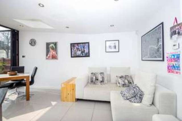  Image of 3 bedroom Semi-Detached house for sale in Dorset Road Beckenham BR3 at Beckenham, BR3 4EA