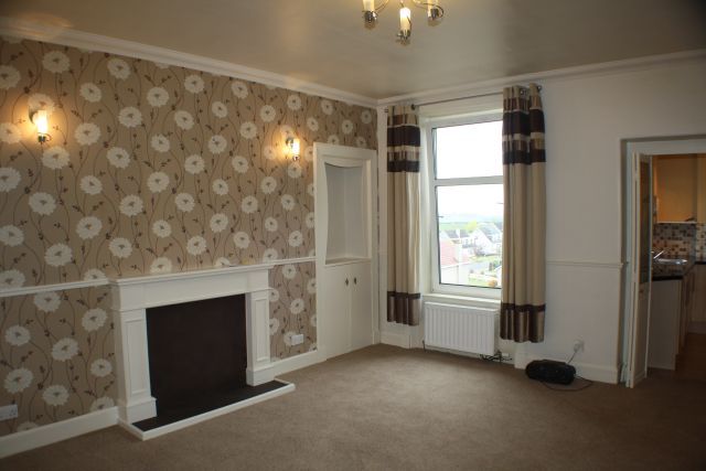  Image of 1 bedroom Flat to rent in Douglas Street Carluke ML8 at Carluke South Lanarkshire South Lanarkshire, ML8 5BJ