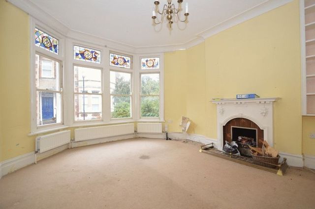 Image of 4 bedroom Terraced house for sale in Downfield Road Clifton Bristol BS8 at Downfield Road Clifton Bristol, BS8 2TJ