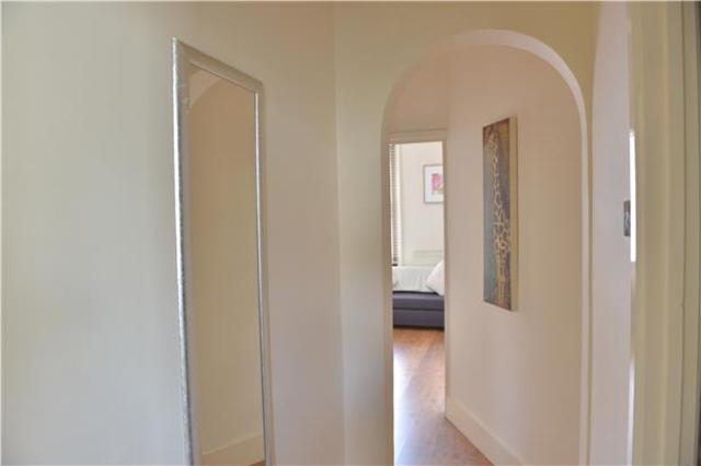  Image of 1 bedroom Flat to rent in Dudley Road Tunbridge Wells TN1 at Kent, TN1 1LF