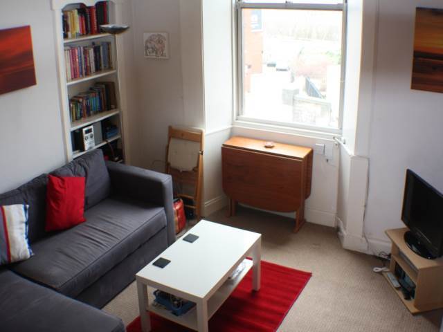  Image of 1 bedroom Flat to rent in Dundee Street Edinburgh EH11 at Polwarth Edinburgh Edinburgh, EH11 1BY