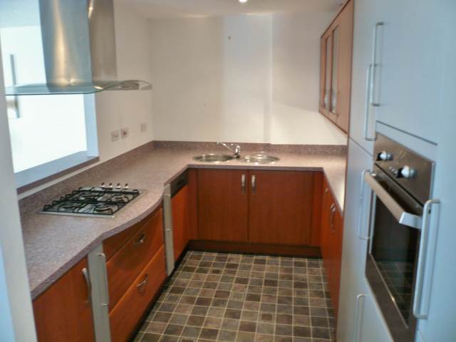  Image of 3 bedroom Flat to rent in East Pilton Farm Crescent Edinburgh EH5 at Pilton Edinburgh Edinburgh, EH5 2GF