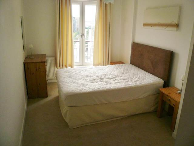  Image of 3 bedroom Flat to rent in East Pilton Farm Crescent Edinburgh EH5 at Pilton Edinburgh Edinburgh, EH5 2GF