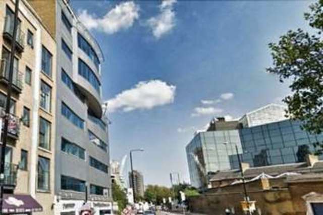  Image of Detached house to rent in East Smithfield London E1W at Tower Hill E1W London, E1W 1AW