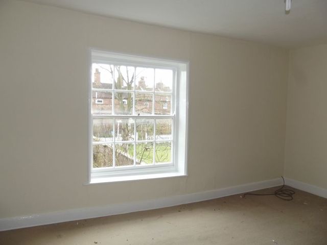  Image of 4 bedroom Semi-Detached house to rent in East Street Horncastle LN9 at East Street  Horncastle, LN9 6AZ