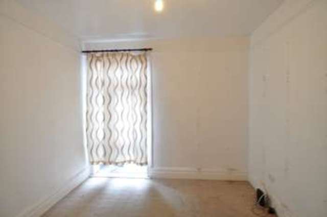  Image of 3 bedroom Property to rent in Eastwood Road Balsall Heath Birmingham B12 at Eastwood Road Balsall Heath Birmingham, B12 9NB