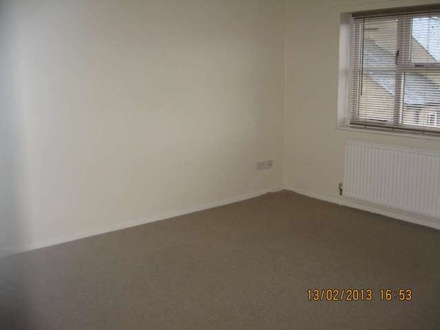  Image of 2 bedroom Apartment to rent in St. Neots Road Eaton Ford St. Neots PE19 at St Neots Road Eaton Ford St Neots, PE19 7BA