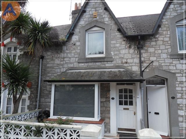  Image of 3 bedroom Detached house to rent in Ellacombe Road Torquay TQ1 at Ellacombe Road Array St Marychurch, TQ1 3AT