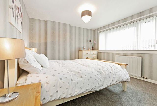  Image of 2 bedroom Semi-Detached house for sale in Ellaleen Grove Crossford Dunfermline KY12 at Ellaleen Grove Crossford Dunfermline, KY12 8QQ