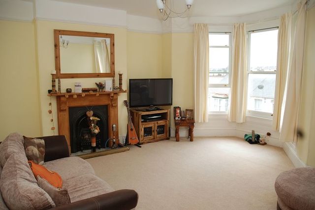  Image of 3 bedroom Flat to rent in Elm Road Mannamead Plymouth PL4 at Elm Road Mannamead Plymouth, PL4 7AZ