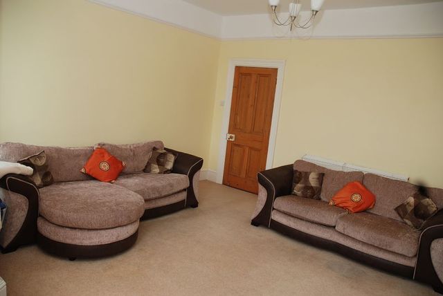  Image of 3 bedroom Flat to rent in Elm Road Mannamead Plymouth PL4 at Elm Road Mannamead Plymouth, PL4 7AZ