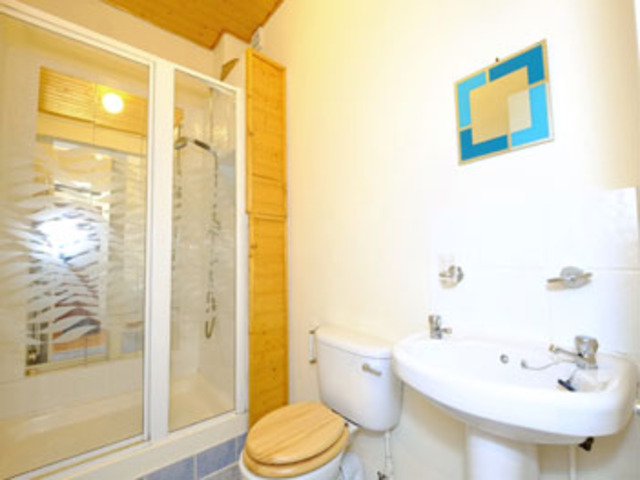  Image of 2 bedroom Flat to rent in Elmbank Terrace Aberdeen AB24 at City Centre Aberdeen Aberdeen, AB24 3PL