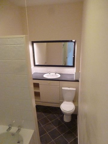  Image of 3 bedroom Flat to rent in Elswick Road Newcastle upon Tyne NE4 at Elswick Road Array Blakelaw, NE4 6JH