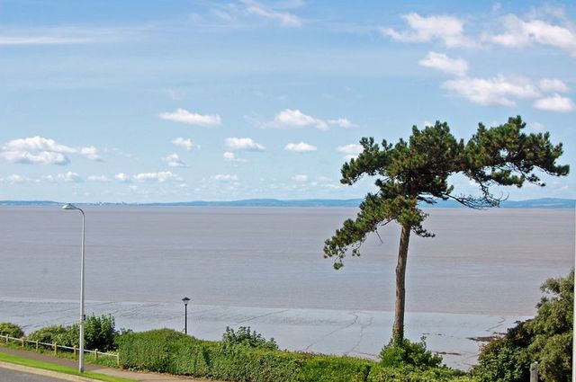  Image of 1 bedroom Flat to rent in Elton Road Clevedon BS21 at 16 Elton Road  Clevedon, BS21 7RG