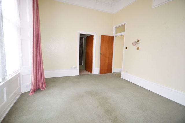  Image of 1 bedroom Flat to rent in Elton Road Clevedon BS21 at 16 Elton Road  Clevedon, BS21 7RG