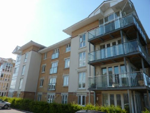  Image of 2 bedroom Flat to rent in Hawkeswood Road Southampton SO18 at Clausentum Quay Hawkeswood Road Southampton, SO18 1QB