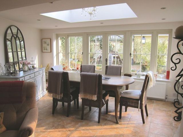  Image of 4 bedroom Terraced house to rent in Middle Hill Englefield Green Egham TW20 at Middle Hill Englefield Green Egham, TW20 0JG