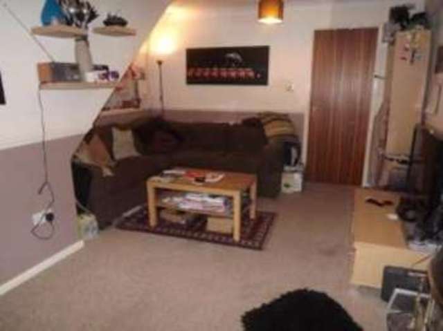  Image of 2 bedroom Terraced house for sale in Evans Close Houghton Regis Dunstable LU5 at Houghton Regis Dunstable Houghton Regis, LU5 5TF