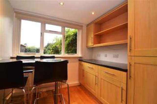  Image of 4 bedroom Terraced house to rent in Evelyn Road London SW19 at Haydons Road, SW19 8NU