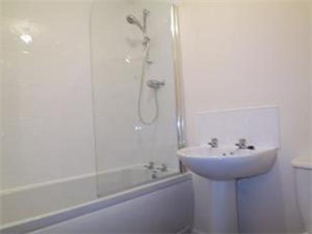  Image of 2 bedroom Flat to rent in Ferguslie Walk Paisley PA1 at Paisley Renfrewshire Renfrewshire, PA1 2RQ