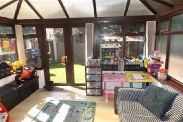 Image of 4 bedroom Detached house to rent in Fernleigh Court Wakefield WF2 at Wakefield, WF2 8SL