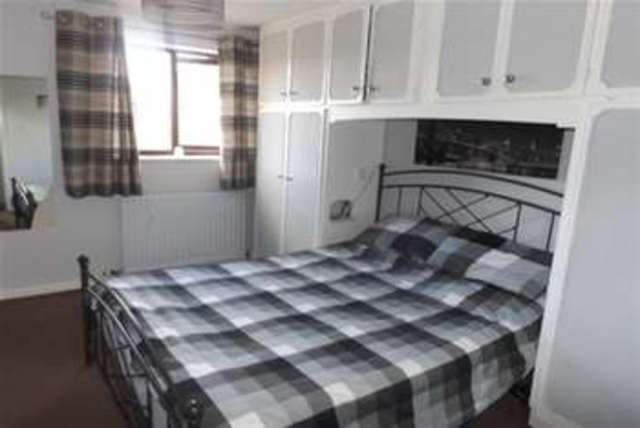  Image of 4 bedroom Detached house to rent in Fernleigh Court Wakefield WF2 at Wakefield, WF2 8SL
