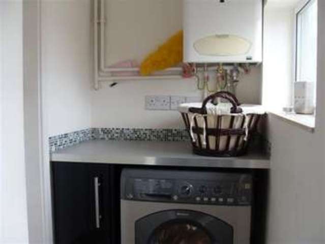  Image of 1 bedroom Flat to rent in Finedon Road Wellingborough NN8 at Wellingborough Northants, NN8 4AL