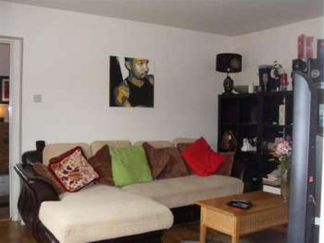  Image of 1 bedroom Flat to rent in Finedon Road Wellingborough NN8 at Wellingborough Northants, NN8 4AL