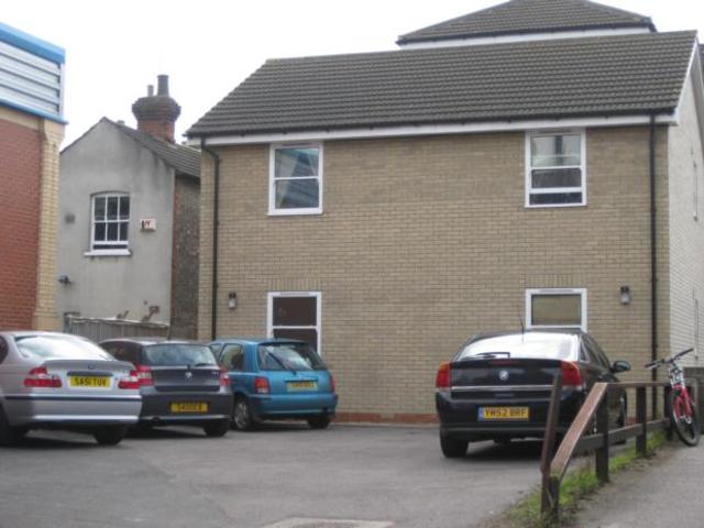  Image of 1 bedroom Flat to rent in Tavistock Street Bedford MK40 at 31-33 Tavistock Street Bedford Bedford, MK40 2RB