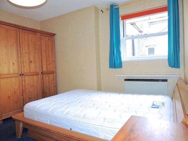  Image of 2 bedroom Flat to rent in Freemantle Street London SE17 at Walworth, SE17 2JP