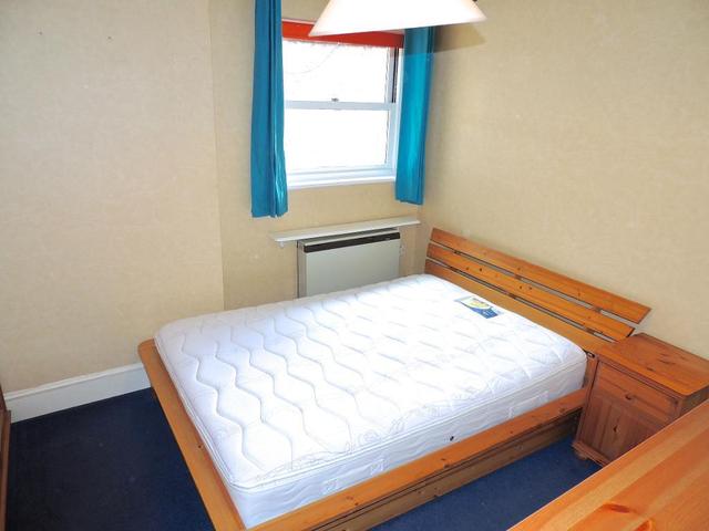  Image of 2 bedroom Flat to rent in Freemantle Street London SE17 at Walworth, SE17 2JP
