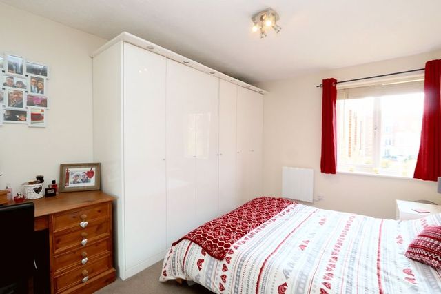  Image of 2 bedroom Flat for sale in Galleon Court Hull HU9 at Galleon Court  Hull, HU9 1QF