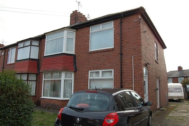  Image of 2 bedroom Flat to rent in Dene Crescent Wallsend NE28 at Dene Crescent  Wallsend, NE28 7SN