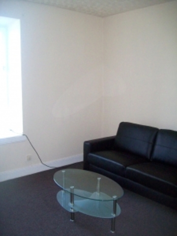  Image of 1 bedroom Flat to rent in Gardners Lane Dundee DD1 at City Centre Dundee Dundee, DD1 5RE